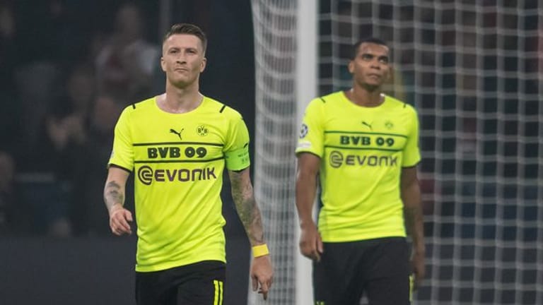 Wollen Wiedergutmachung: Dortmunds Marco Reus (l) und Manuel Akanji.
