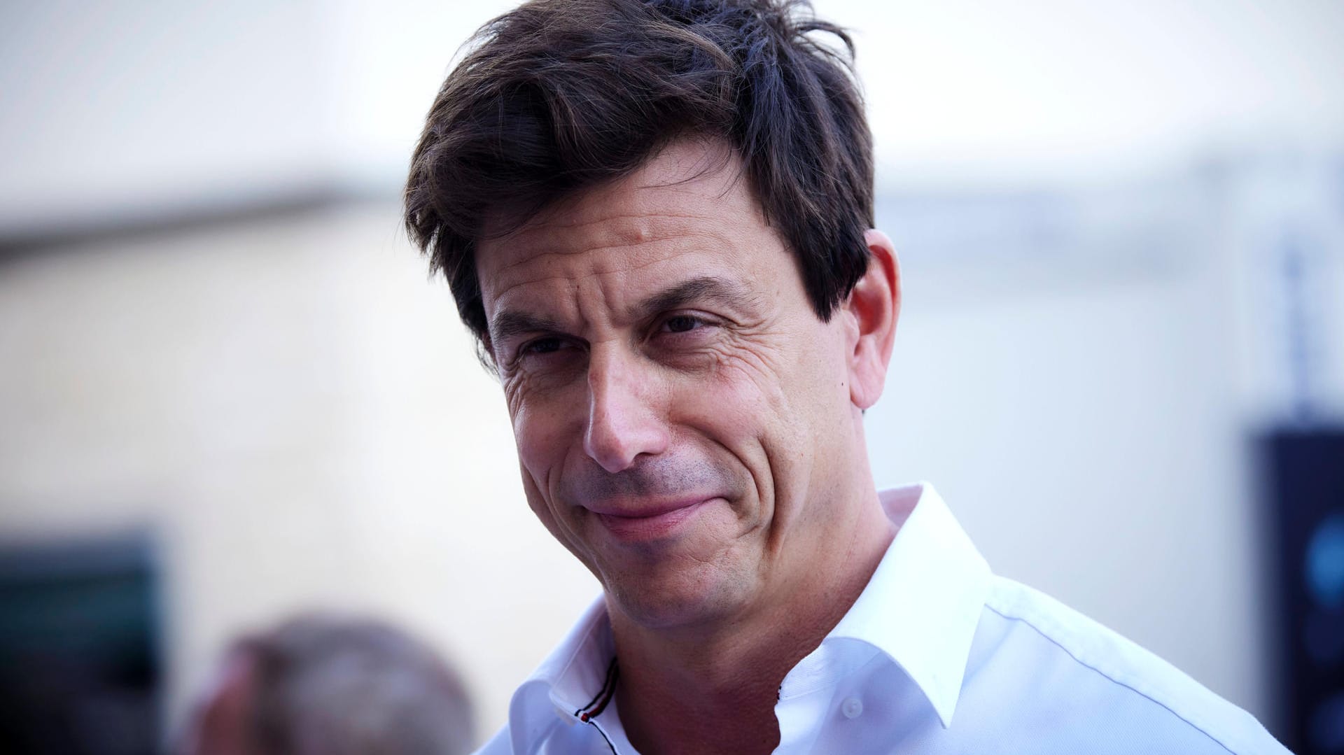 Geht von einem spannenden Saison-Finish aus: Mercedes-Chef Toto Wolff.