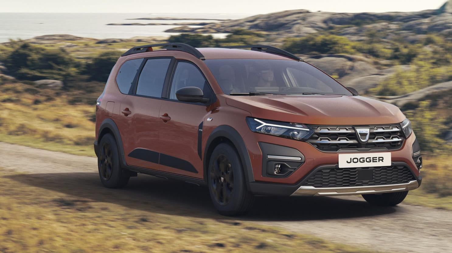 Rustikaler Familientransporter: Der Dacia Jogger in Offroad-Optik bietet sieben Sitze, verzichet aber auf Allradantrieb.