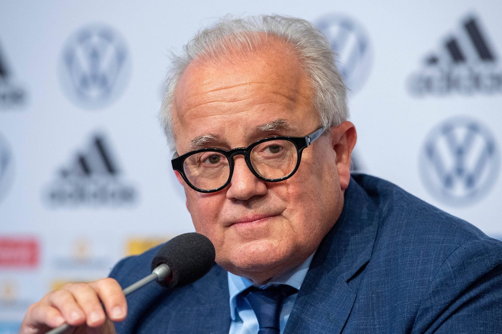 Ex-DFB-Präsident Fritz Keller teilt heftig gegen seinen Nachfolger aus.