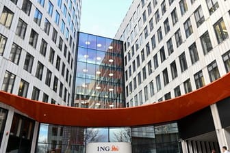 Künftig verlangt die ING Deutschland von ihren Kunden Gebühren für die Girocard.