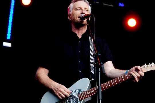 Billy Bragg hat stets feine Balladen im Angebot.