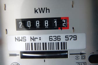 Stromkosten: Wer seinen Stromanbieter wechselt, kann oftmals mehrere Hundert Euro sparen – aber nicht immer.