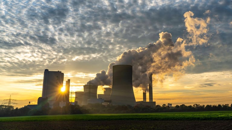 Braunkohlekraftwerk: 19 Länder wollen die Finanzierung von fossilen Energien im Ausland stoppen.