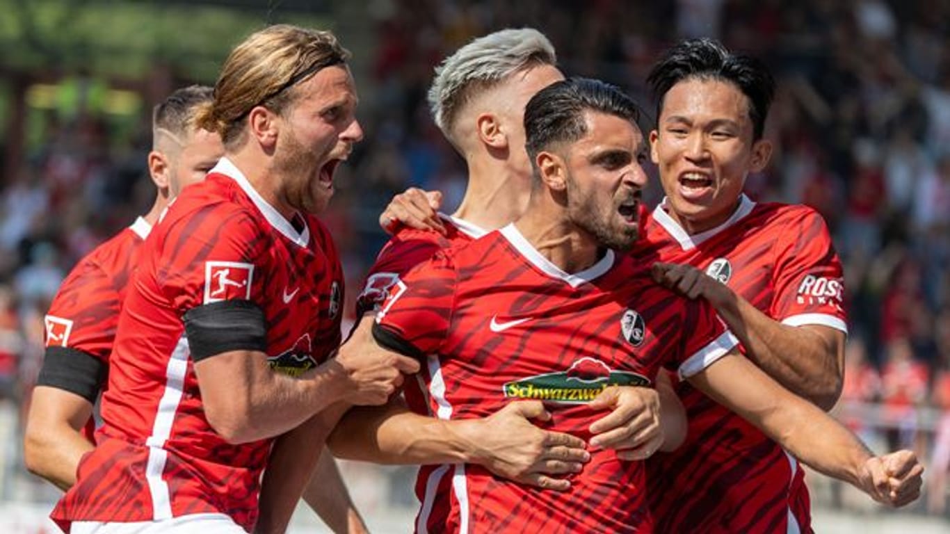 Der SC Freiburg reitet seit Saisonstart auf einer Welle des Erfolgs.