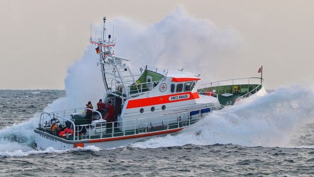 Seenotrettungskreuzer "Fritz Knack" Seenotrettungskreuzer "Fritz Knack"