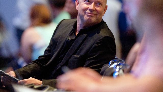 Der bekannte Spielerberater Jörg Neubauer ist im Alter von 59 Jahren gestorben. Der bekannte Spielerberater Jörg Neubauer ist im Alter von 59 Jahren gestorben.