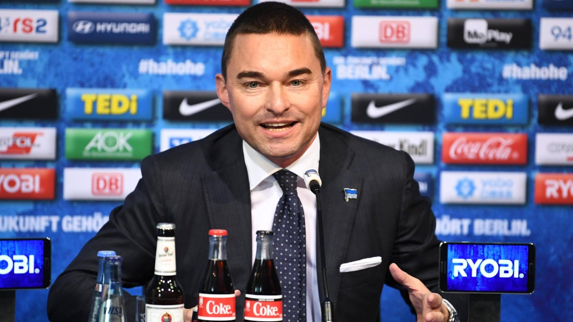 Investor Lars Windhorst bei einer Pressekonferenz des Fußballvereins Hertha BSC (Archivbild): Seine Firma Tennor Holding ist insolvent.