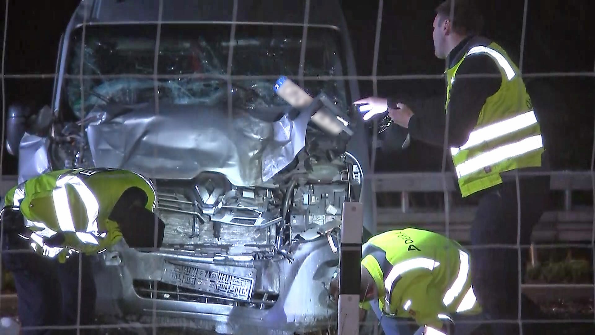 Autounfall auf der A14: Zwölf Personen wurden teils schwer verletzt.