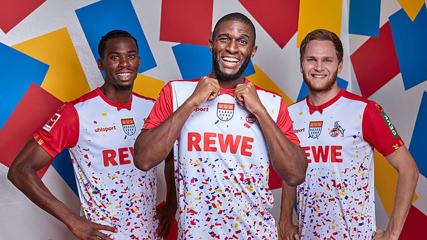 FC-Spieler Kingsley Ehizibue, Anthony Modeste und Benno Schmitz (v. l.) werden das Karnevalstrikot beim Spiel gegen Union Berlin einweihen.