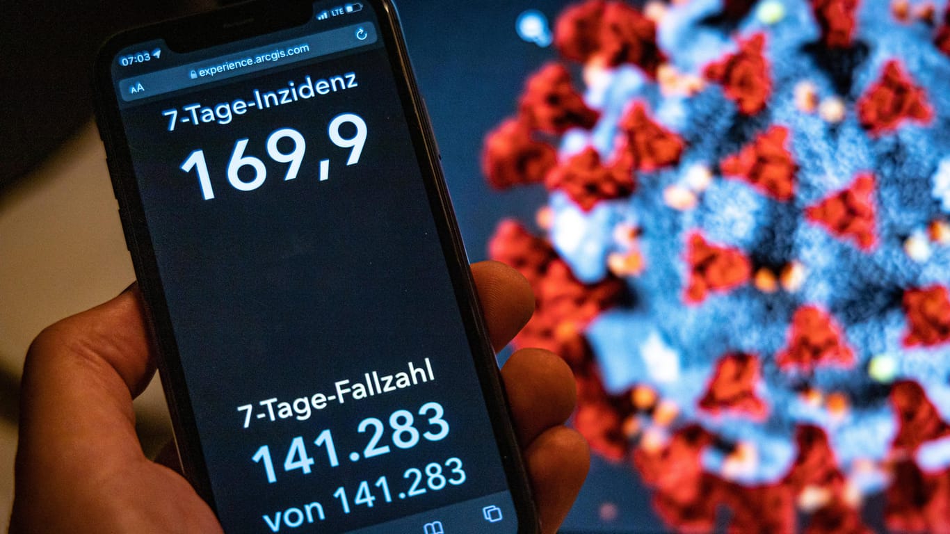 Covid-19-Dashboard des Robert Koch-Instituts vom 05.11.2021: Die 7-Tage-Inzidenz steigt deutschlandweit.