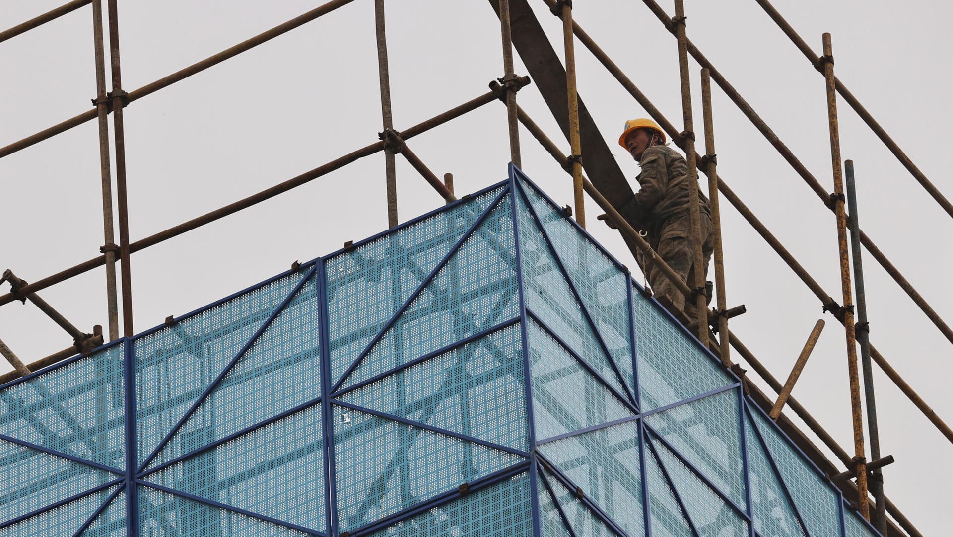 Eine Baustelle im chinesischen Peking (Symbolbild): Der Immobilienkonzern Kaisa hat große Zahlungsprobleme.