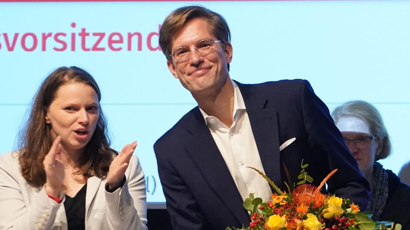 Die zwei neuen Landesvorsitzenden der SPD Hamburg, Melanie Leonhard und Nils Weiland: Die SPD wird zukünftig von einer Doppelspitze geführt.