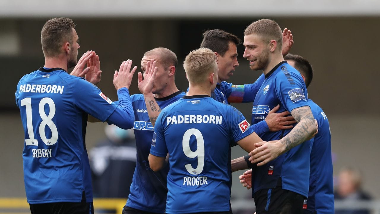 Felix Platte (r) sorgte beim Paderborner Sieg über Ingolstadt für die Vorentscheidung. Felix Platte (r) sorgte beim Paderborner Sieg über Ingolstadt für die Vorentscheidung.