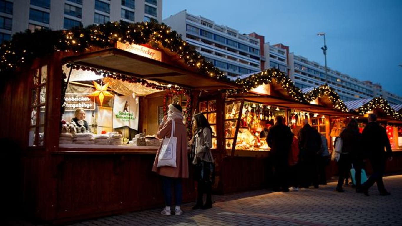 Weihnachtsmarkt am Roten Rathaus