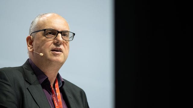 Andreas Bovenschulte (Archivbild): Der Bremer Bürgermeister hat sich außerdem gegen kostenlose Corona-Tests für Ungeimpfte ausgesprochen. Andreas Bovenschulte (Archivbild): Der Bremer Bürgermeister hat sich außerdem gegen kostenlose Corona-Tests für Ungeimpfte ausgesprochen.