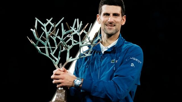 Novak Djokovic holte in Paris seinen insgesamt 37. Novak Djokovic holte in Paris seinen insgesamt 37.