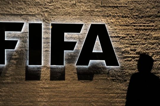 Die FIFA erntet für den Vorschlag, die WM alle zwei Jahre auszutragen, viel Kritik.