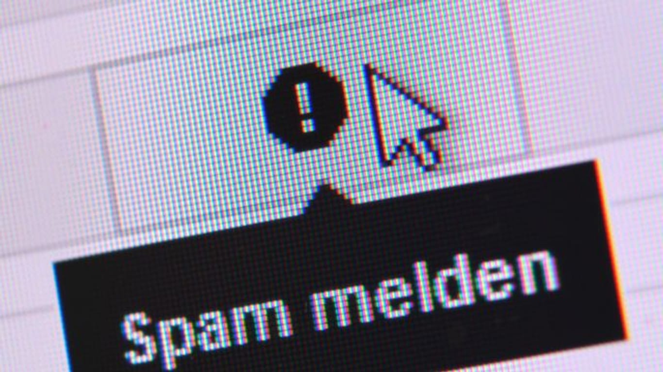 Wer Spam-Mails erhält, sollte auf keinen Fall darin enthaltene Links oder Dokumente öffnen.