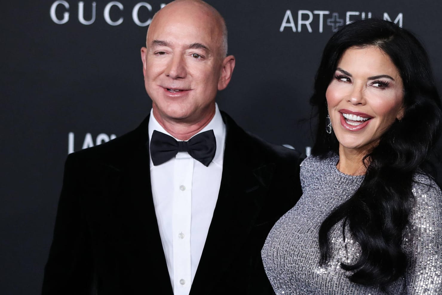 Jeff Bezos und Lauren Sanchez: Das Paar traf kürzlich auf Leonardo DiCaprio. Das sorgt nun für rege Diskussionen.