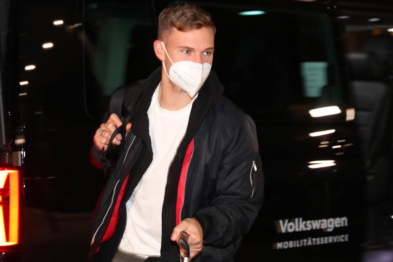 Joshua Kimmich: Er muss in Quarantäne, ist nicht geimpft.