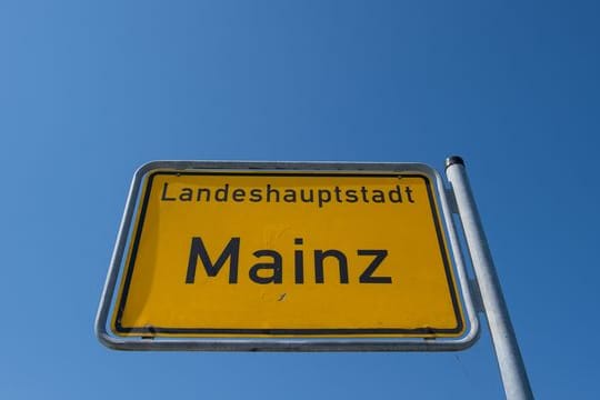 Ortsschild Mainz