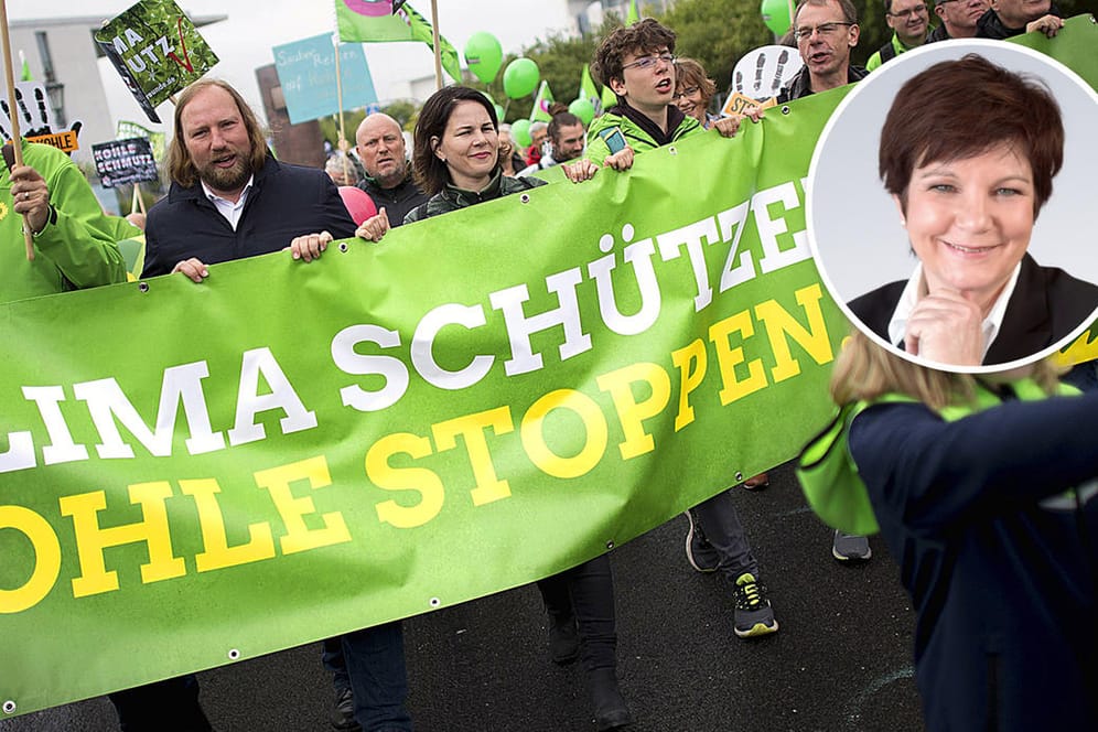Grünen-Vorsitzende Annalena Baerbock auf einer Demo von Umweltinitiativen (Archivbild): Ihre Partei schickt Greenpeace, Umwelthilfe und Co. vor, um Druck auf die potenziellen Koalitionspartner auszuüben.