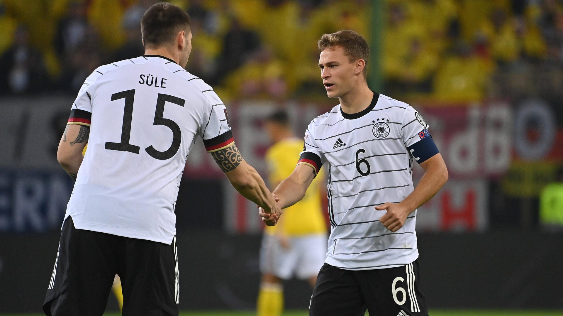 Niklas Süle (l.) und Joshua Kimmich: Beide müssen von der Nationalelf abreisen.