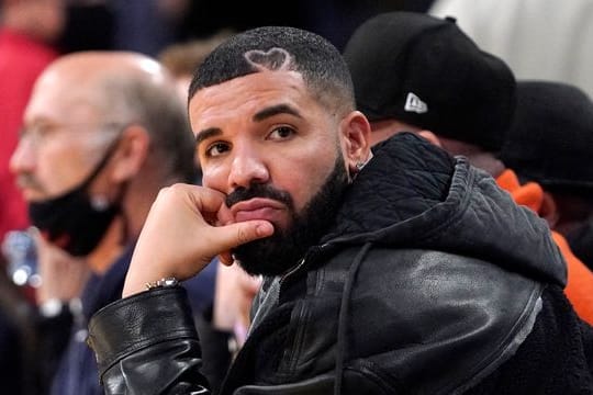 Der kanadische Rapper Drake zeigt sich tief betroffen.