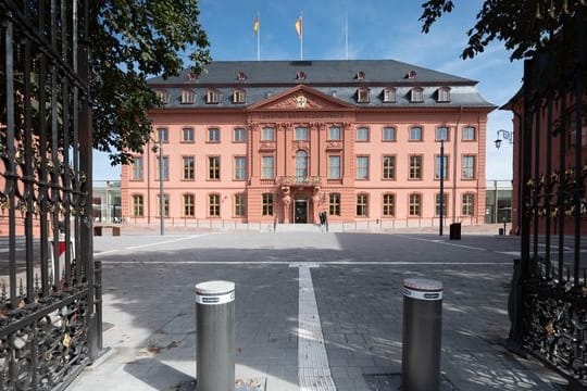 Sitz des Landtags von Rheinland-Pfalz