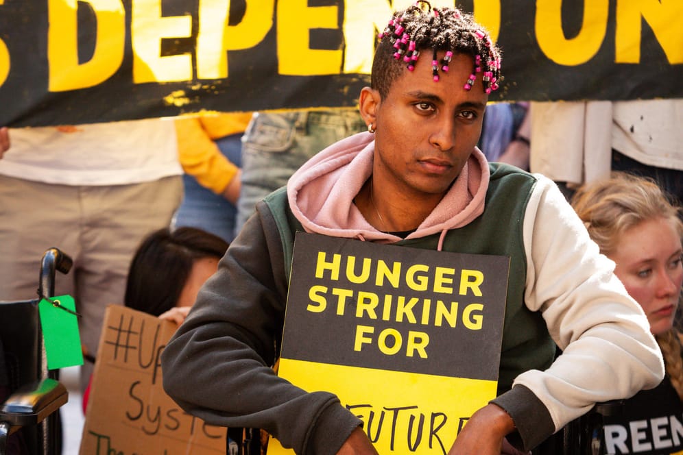 Hungerstreiker Kidus Girma vor dem Weißen Haus