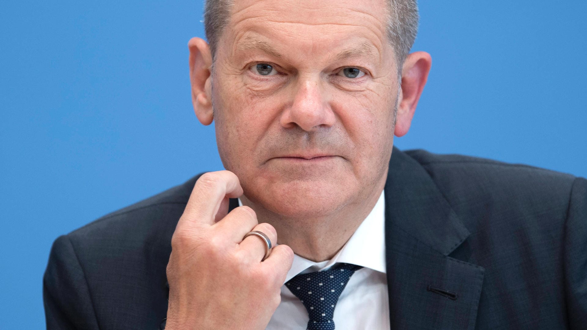 Olaf Scholz (Archivbild): Der Bundesrechnungshof stellt dem geschäftsführenden Finanzminister kein gutes Zeugnis aus.