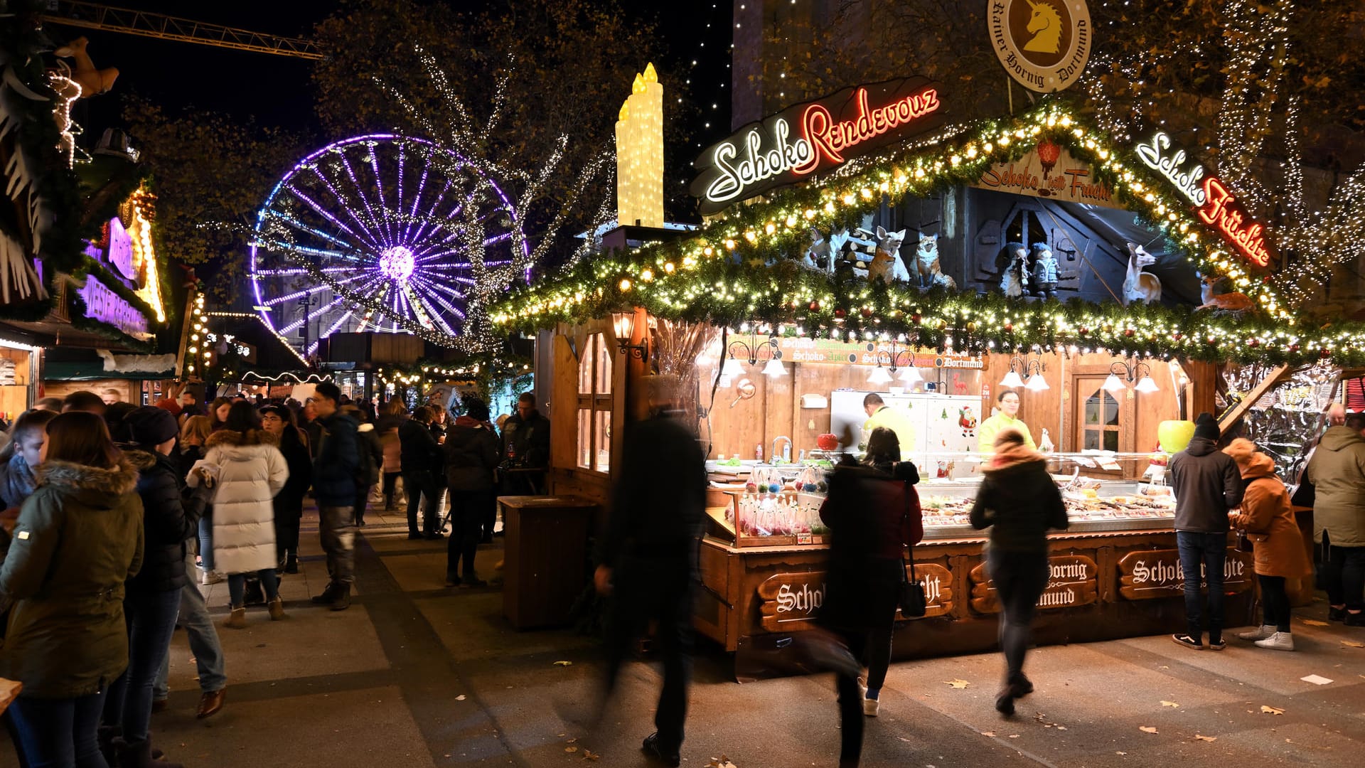 Buden in der Dortmunder Weihnachtsstadt (Archivbild, 2019): Dort sollen 2021 stichprobenartige Kontrollen durchgeführt werden.