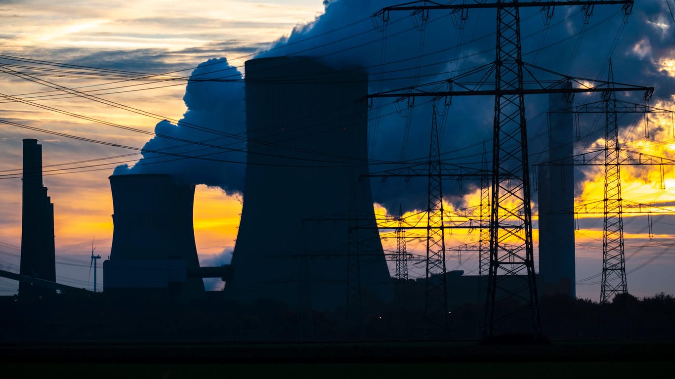 Braunkohlekraftwerk in Niederaußem: Schafft Deutschland die Klimawende?