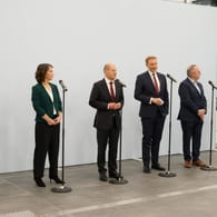 Die Parteivorsitzenden von Grünen, FDP und SPD sowie Kanzlerkandidat Olaf Scholz: Die Parteien wollen bis Anfang Dezember die neue Bundesregierung bilden.