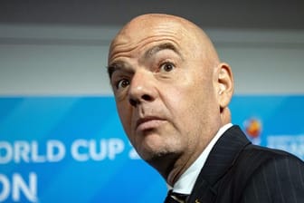 Stößt mit seinem Plan für eine WM alle zwei Jahre in Deutschland auf wenig Zustimmung: FIFA-Präsident Gianni Infantino.