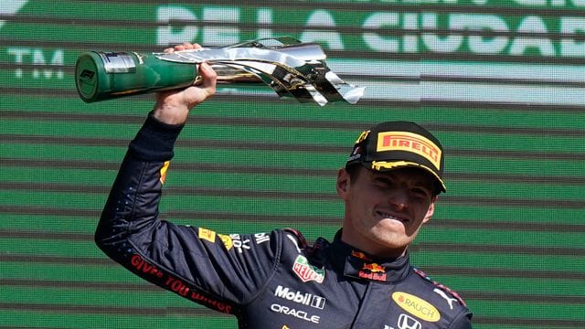 Rast seinem ersten WM-Titel in der Formel 1 entgegen: Red-Bull-Pilot Max Verstappen aus den Niederlanden.
