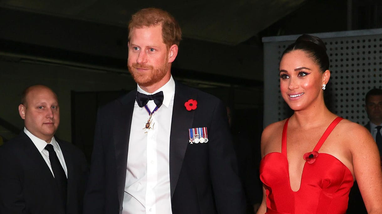 Prinz Harry und Herzogin Meghan: Das Paar kommt bei der "Salute To Freedom"-Gala in New York an. Prinz Harry und Herzogin Meghan: Das Paar kommt bei der "Salute To Freedom"-Gala in New York an.