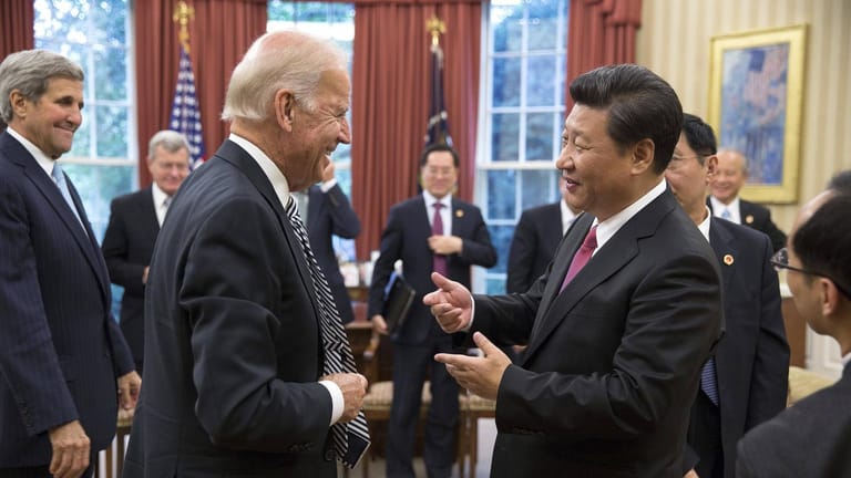 US-Präsident Joe Biden (l.) und Xi Jinping: Beim Weltklimagipfel ist man einander näher gekommen - zumindest bei einem Thema.