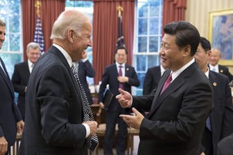 US-Präsident Joe Biden (l.) und Xi Jinping: Beim Weltklimagipfel ist man einander näher gekommen - zumindest bei einem Thema.