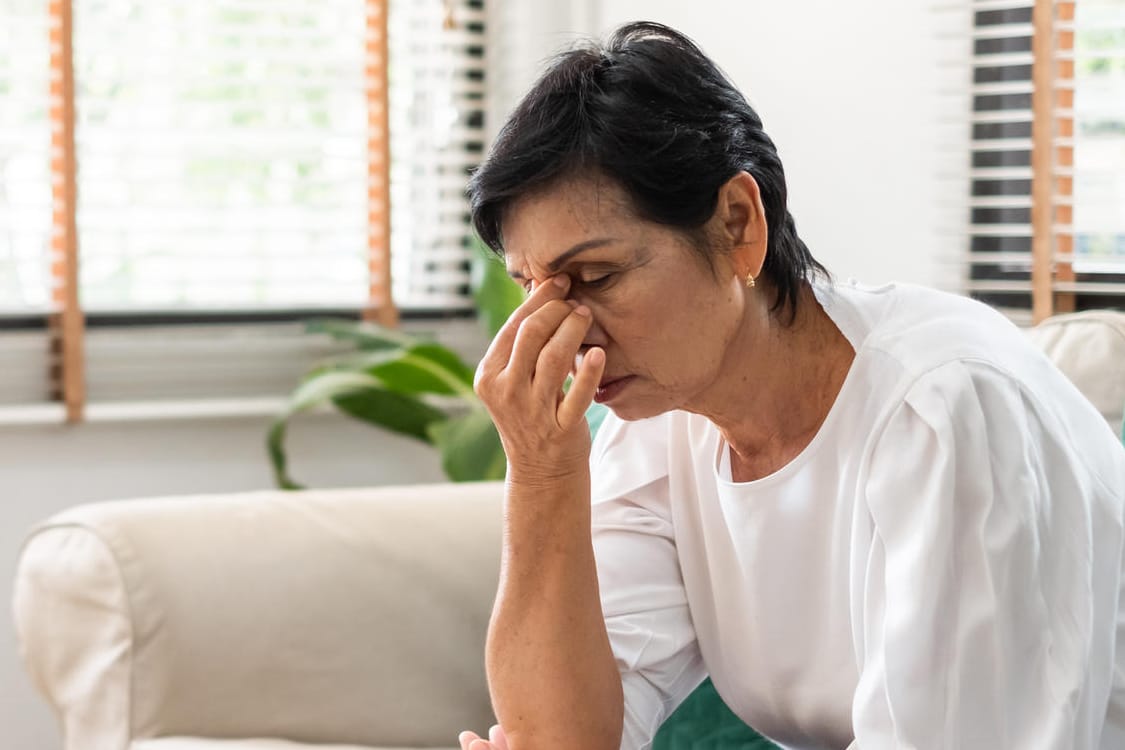 Covid-19: Viele Patienten klagen auch Wochen nach der Infektion über Symptome.