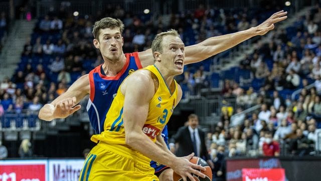 Alba Berlin - Anadolu Efes Istanbul Alba Berlin - Anadolu Efes Istanbul