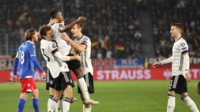 Die deutsche Nationalmannschaft hat 9:0 gegen Liechtenstein gewonnen. Die deutsche Nationalmannschaft hat 9:0 gegen Liechtenstein gewonnen.