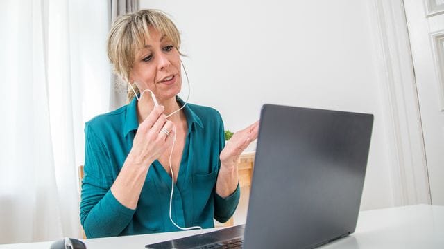 Für ein lebendiges Online-Meeting sollte man nicht nur selbst proben, sondern auch für das Publikum mitplanen.