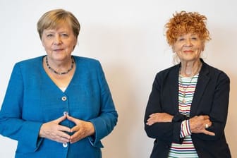 Bundeskanzlerin Merkel und Fotografin Koelbl