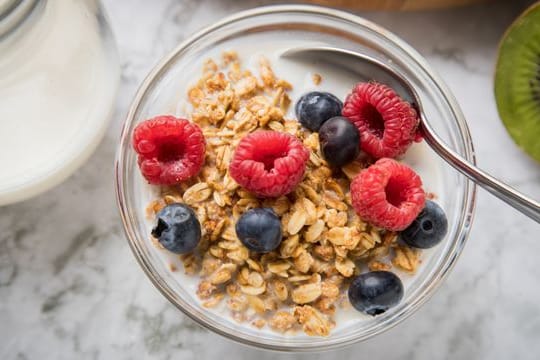 Wie viele Kalorien hat das Müsli? Die Angaben dazu dürfen sich nicht nur auf eine bestimmte Zubereitungsweise beziehen, urteilte der EuGH.