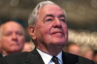 Hilmar Kopper bei der Daimler-Hauptversammlung 2012: Nun ist der ehemalige Top-Manager gestorben.