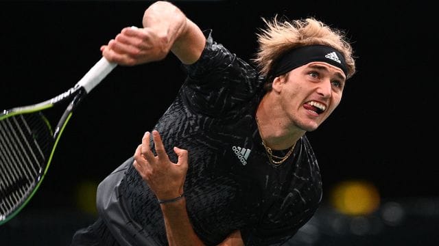 Olympiasieger Zverev trifft im ersten Gruppenspiel der ATP Finals auf den Italiener Matteo Berrettini. Olympiasieger Zverev trifft im ersten Gruppenspiel der ATP Finals auf den Italiener Matteo Berrettini.