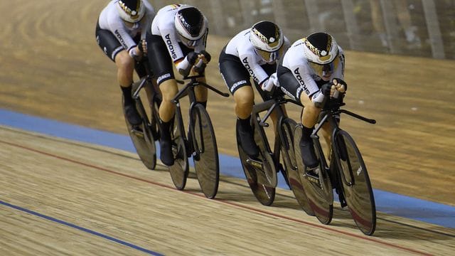 Das deutsche Team fährt in Zukunft unter Jan van Eijden. Das deutsche Team fährt in Zukunft unter Jan van Eijden.