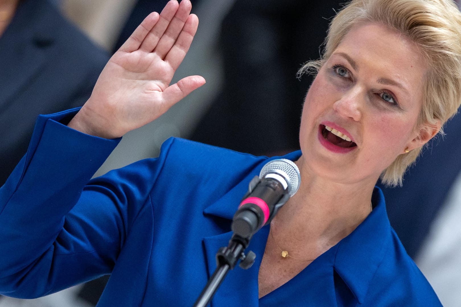 Wahl der Ministerpräsidentin in Mecklenburg-Vorpommern: Schwesigs Koalitionspartner besuchte Veranstaltungen von Stasi-Vereinen und war selbst Spitzel.